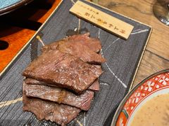 上等和牛牛三筋-肉魁屋·烧肉·烧鸟·酒场(高新店)