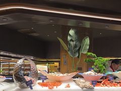 -钱小奴海鲜自助黑金店(杭州滨江龙湖店)