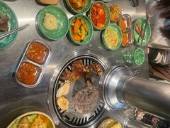 -欧巴炭烤肉오빠숯불구이(南京东路店)
