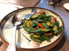 头抽炒秋葵黑豚肉-广州文华东方酒店·江-由辉师傅主理