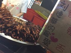 -六合夜市