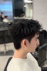 -海文先生国潮烫染男士理发馆