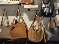 -广州白马服装市场