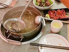 高钙牛骨清汤-嬷孙家潮汕牛肉火锅(北京路天河城店)