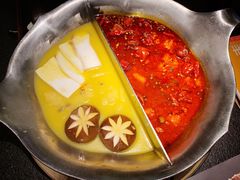 -湊湊火锅·茶憩(打浦桥日月光店)