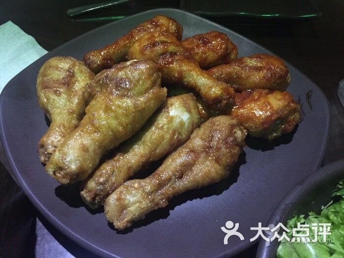 校村炸鸡(弘大店)图片 - 第1张