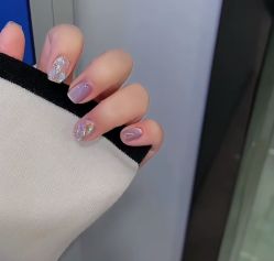 -赢韵美甲美睫瑞士净斑中心