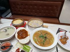 -梅利汴京烤鸭•开封豫菜地标店(东大街店)