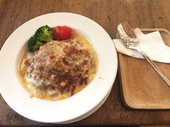 免治牛肉番茄芝士焗饭-西关84·History·Art·Cafe