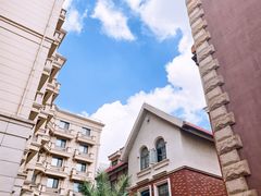 -鲁邦国际风情街(麦世达韩国精品百货店)