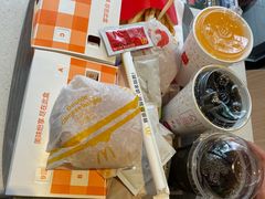 -麦当劳(滨河路DT店)