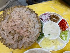 -官塘陈记鱼生·潮汕砂锅粥·牛肉火锅(潮枫路总店)