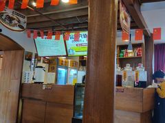 -隔壁老王·家常云南菜(花巷店)