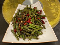 -石磨豆花家常菜·牦牛排土火锅