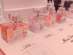 -Dior迪奥(上海世茂广场店)
