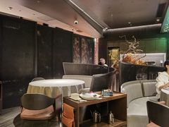 -左庭右院鲜牛肉火锅黑金店(陆家嘴中心店)