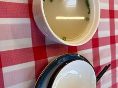 -洪霞餐馆·川菜·鲜货现炒(两江春城店)