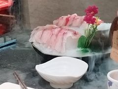 -得意咚瓜·顺德鱼生·冬瓜火锅(深圳首店)