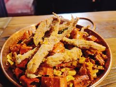 sisters秘制麻辣鸭舌-SISTERS BAR RESTAURANT川意酒馆(嘉善老市H楼店)