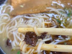 -花溪巷牛肉粉(泉城路店)