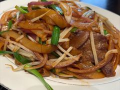 干炒牛河-勺园中餐厅