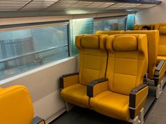 -龙阳路磁悬浮列车总站-停车场