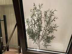 -汉庭优佳(上海娄山关路地铁站店)