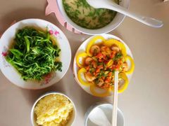 -爱的果实月嫂育婴师(世纪东方店)