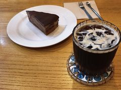 -In Cafe隐食研室