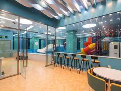 -Swim斯卫姆国际儿童游泳中心(红博中央公园店)