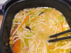 -阿香米线(凯德广场.1818店)