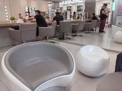 -Z.X HAIR SALON张新美业