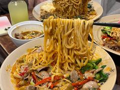 -方铲铲·成都板凳面(滨江银泰店)