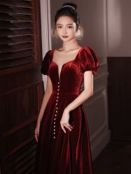 -莫小姐婚纱
