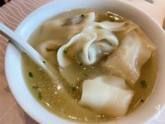 荠菜鲜肉馄饨-世博洲际酒店-盛会堂中餐厅