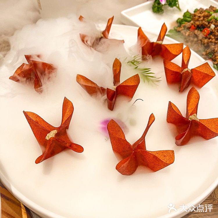 听了胃的话～去吃了想去的地方～吃了嘴巴想吃的东西～