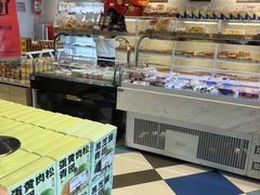 -85度C(生甜甜圈研究工坊·上海松江人民北路店)