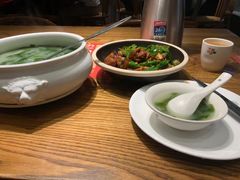 -爱碗亭·鲜炒湖南菜(壹城中心店)