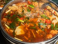 -牟记江湖重庆地标特色菜鱼蛋海鲜羊蝎子(巴南区黑金冠十多年好店)