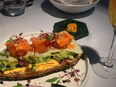 三文鱼牛油果三明治-夏朵花园(复兴西路店)