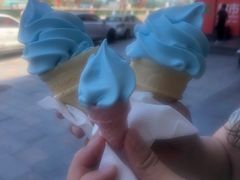 -麦当劳(展览路店)