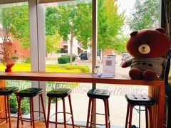 靠窗位-ZOO COFFEE 动物园咖啡(亦庄店)