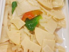 素炒春笋-蔼若春.传承三十年云南菜(金碧公园店)