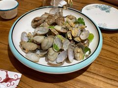 -东来菜馆•手抓海鲜家常菜•海鲜锅贴(鸽子窝店)