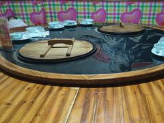-人民公社铁锅炖·东北菜(卫国道店)