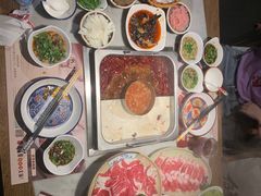 -尚尚仙·酸汤猪手·猪肚鸡火锅(华联万柳购物中心店)