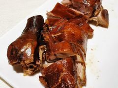 香酥樟茶鸭-渝信川菜(华盛店)