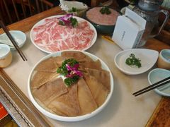 -巴渝瓦肆重庆鲜火锅(宝龙环湖店)