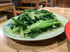 -先启半步颠小酒馆(周浦万达店)