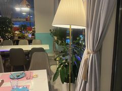 -荣耀.西式融合餐厅(留云湖店)